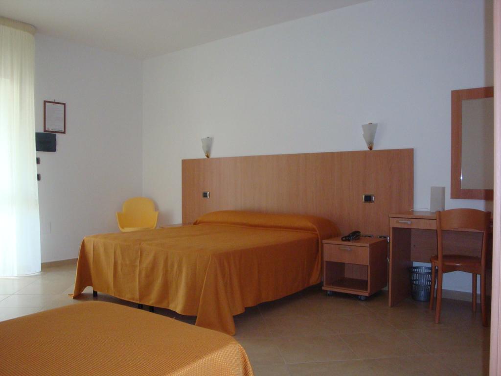 Hotel Maggiore Vieste Room photo